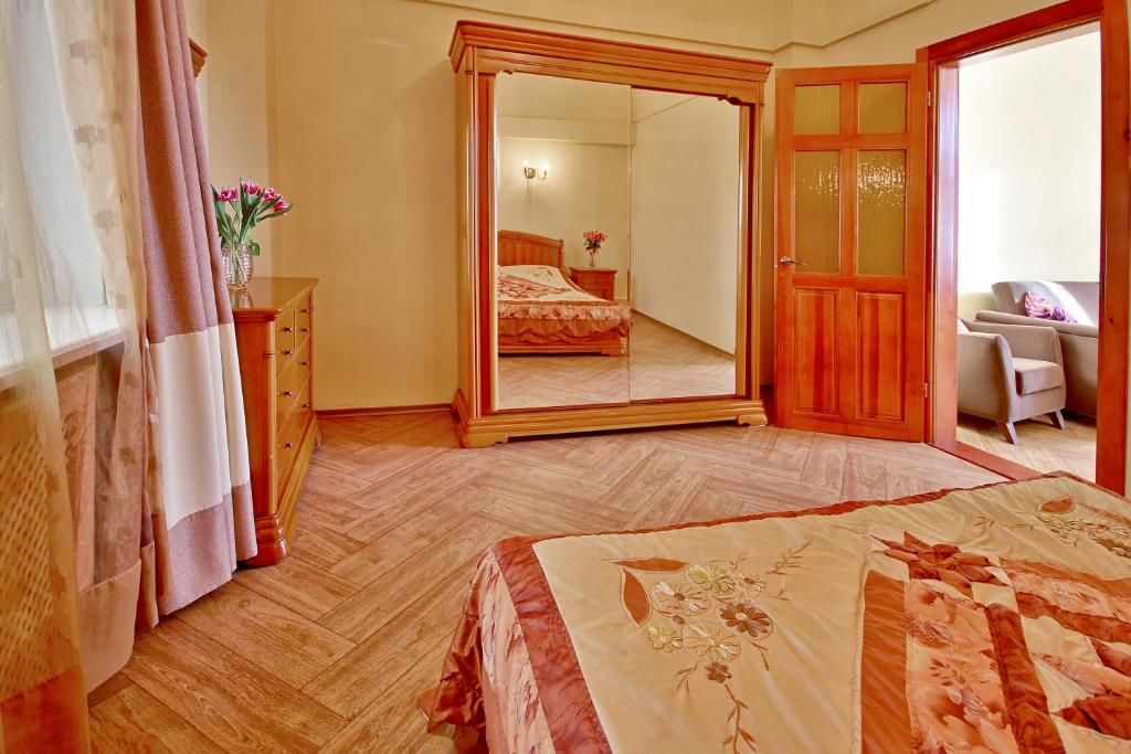 Гостевой дом Комплекс Золото Азарта Ялта