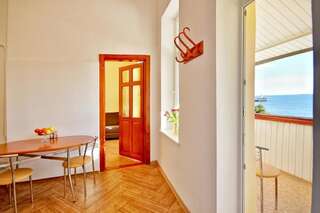 Гостевой дом Комплекс Золото Азарта Ялта Люкс с видом на море-15